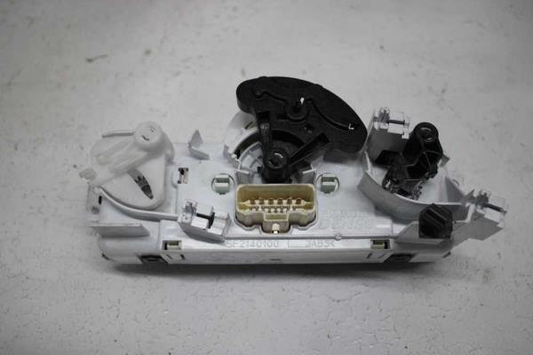 BOUTON DE CHAUFFAGE RENAULT KANGOO 2 2007-2021 - Vue 2